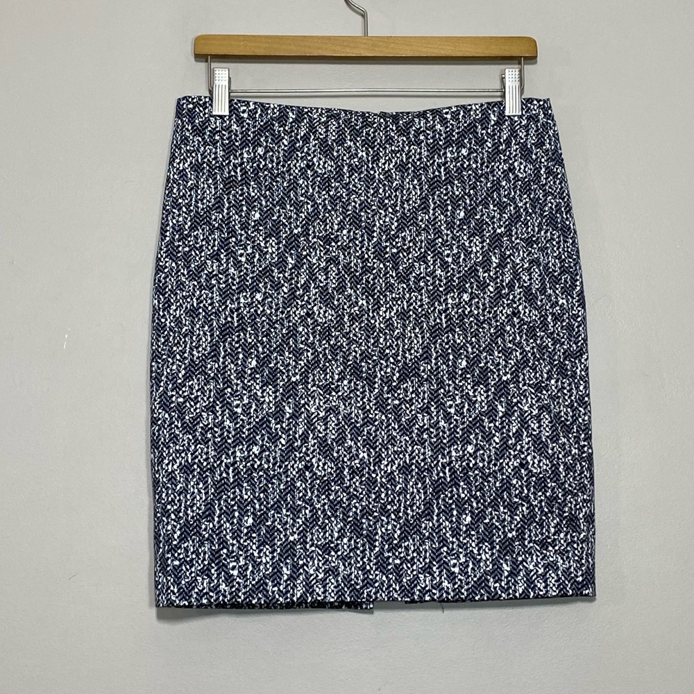 EXPRESS || Woman’s Pencil Skirt black and white print Size 4